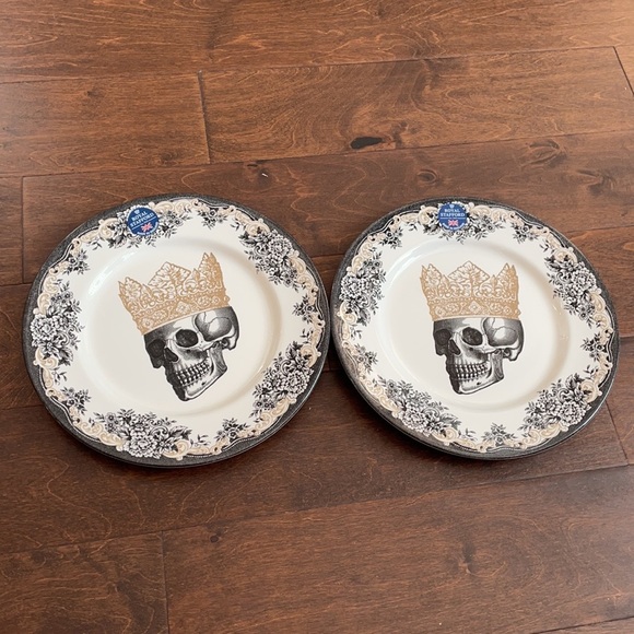 Royal Stafford HALLOWEEN KING SKULL PLATES 2 - Picture 2 of 3